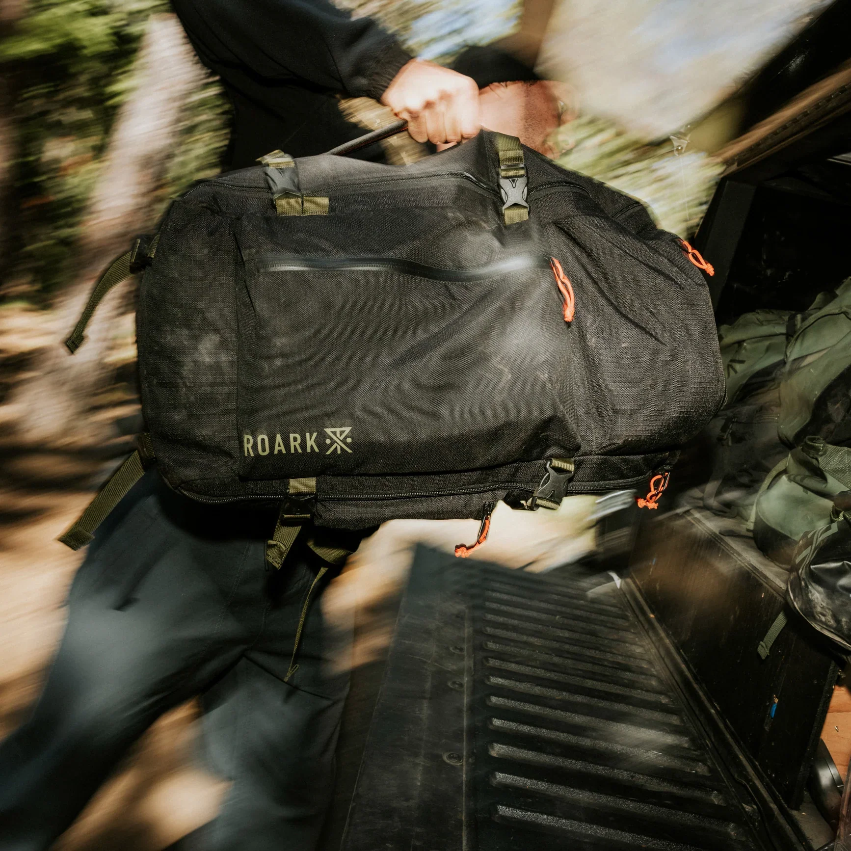 5 Day Mule 55L Bag - Black - Image 5