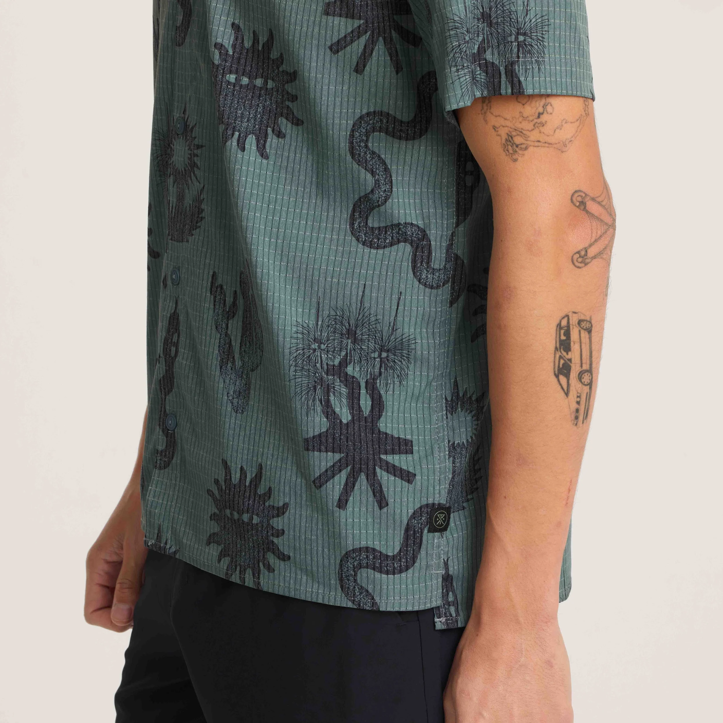 Bless Up Trail Button Up Shirt - Forest - Image 16