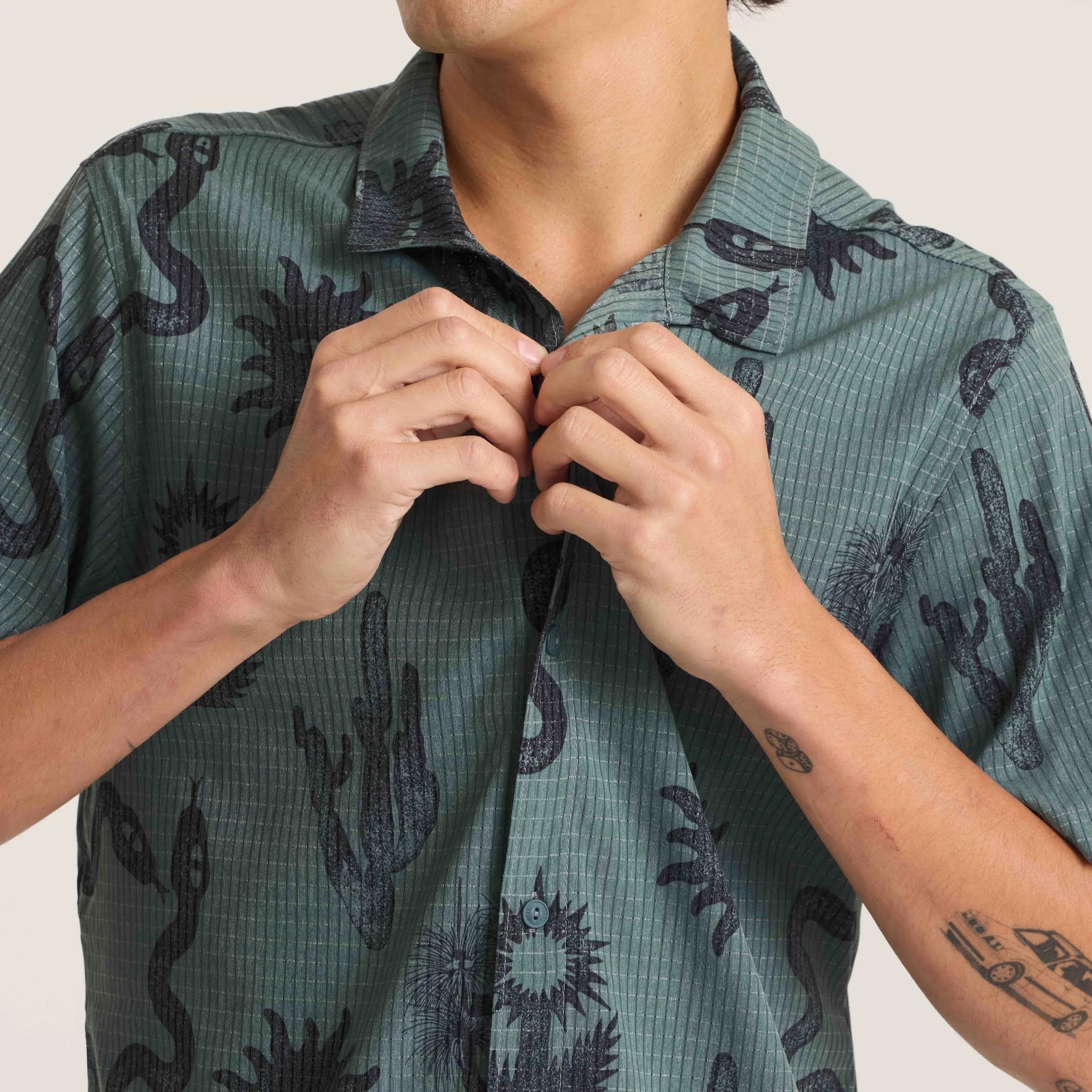 Bless Up Trail Button Up Shirt - Forest - Image 17