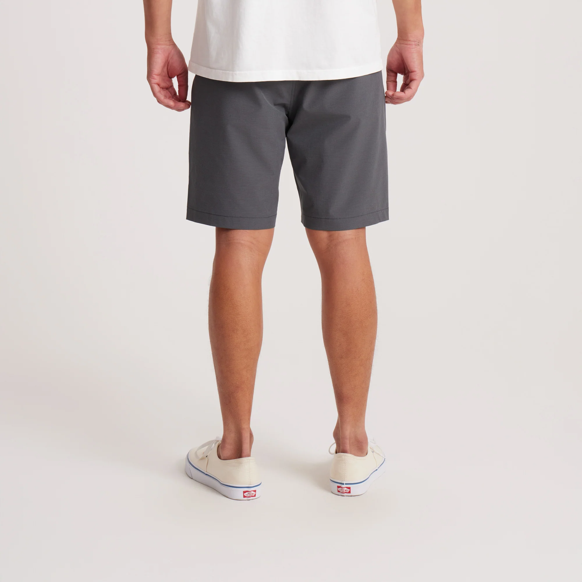 Hytide Hybrid 18.5" Shorts - Charcoal - Image 3