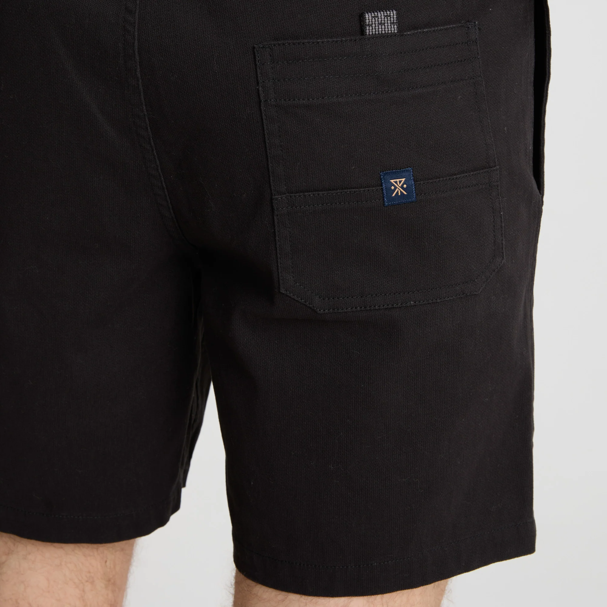 Made To Fade 7.5" Shorts - Washed Black - Image 4