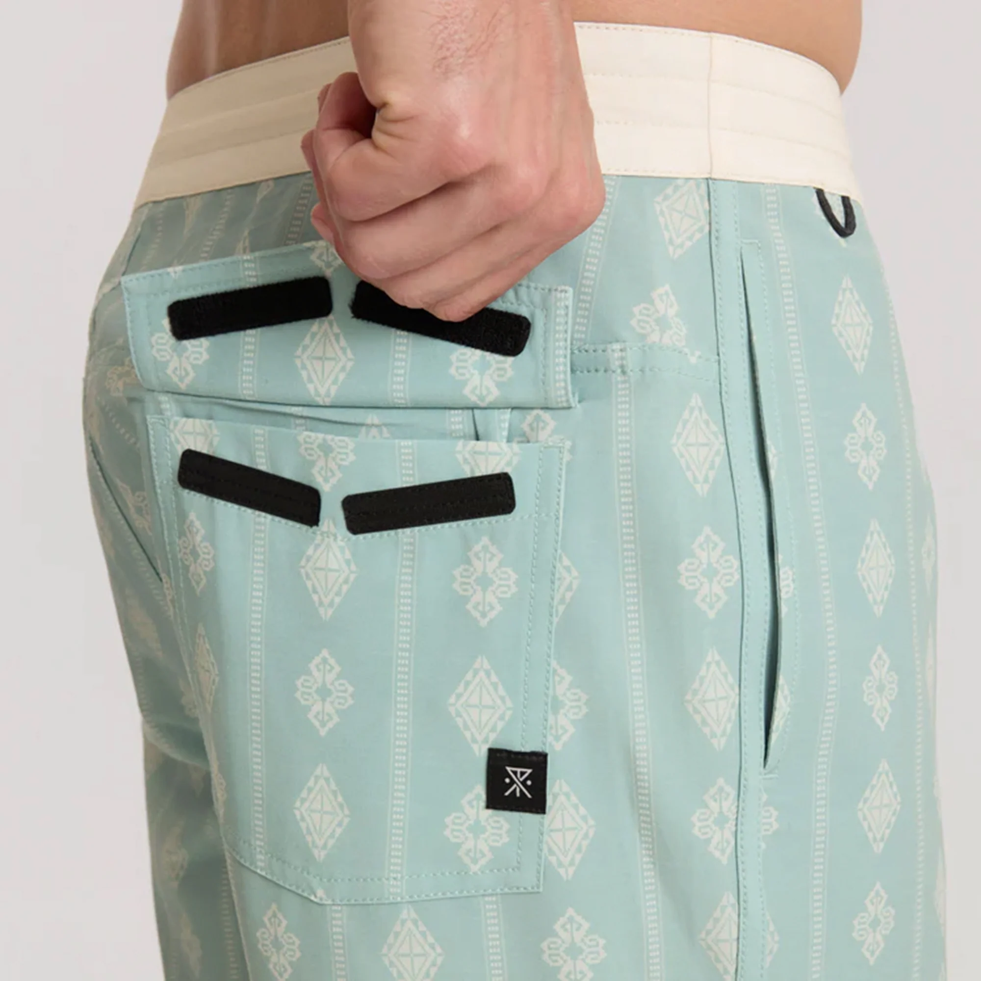 Chiller Scallop 17" Boardshorts - Hazy Blue - Image 5