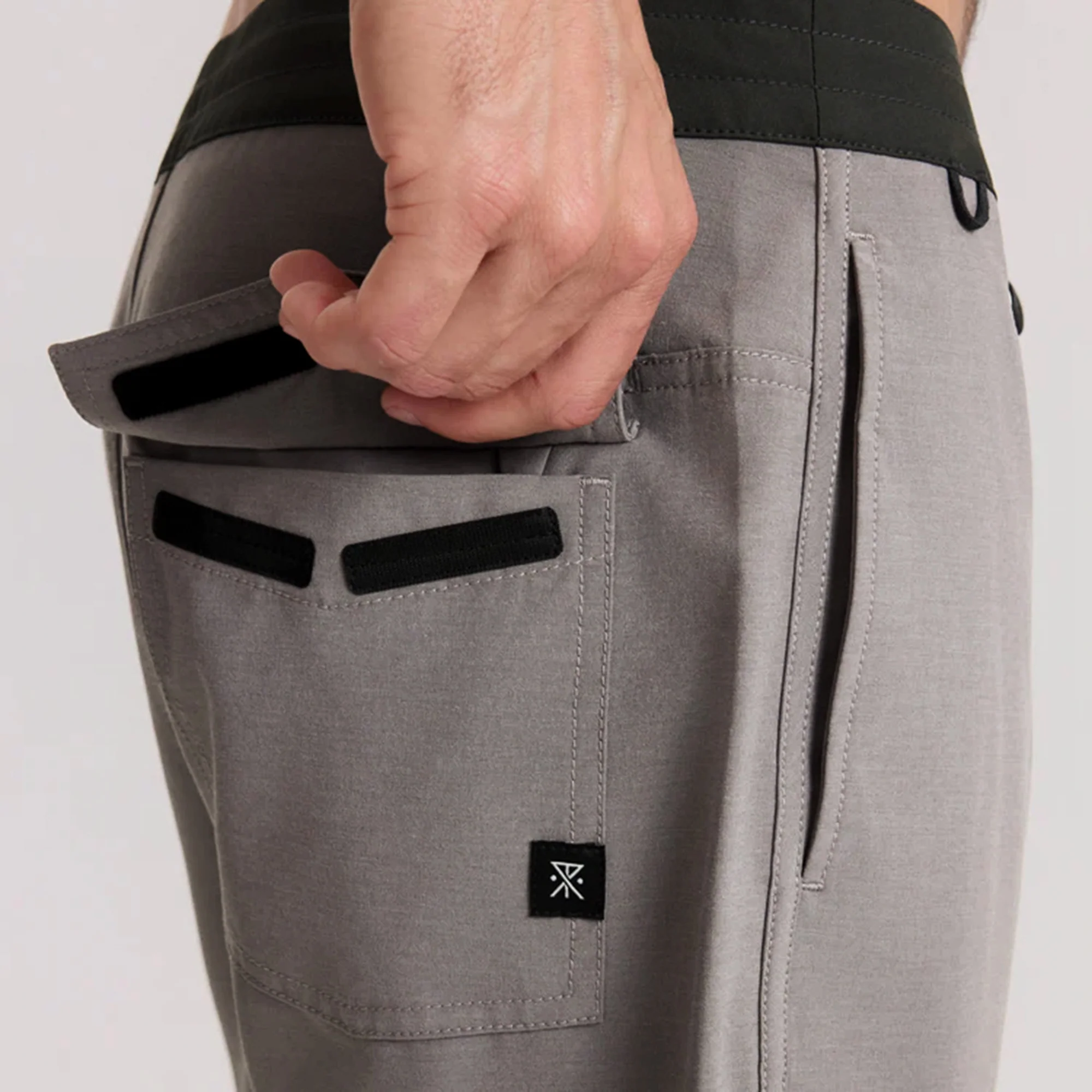 Chiller Scallop 17" Boardshorts - Shark - Image 5