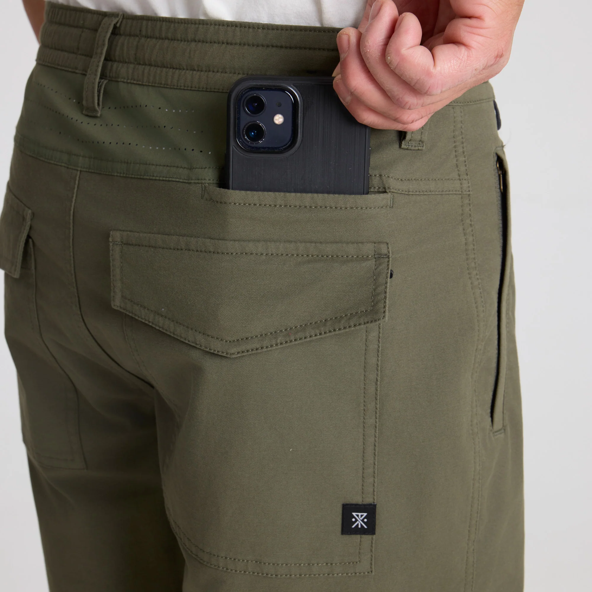 Layover Pro 8" Traveler Shorts - Military - Image 4