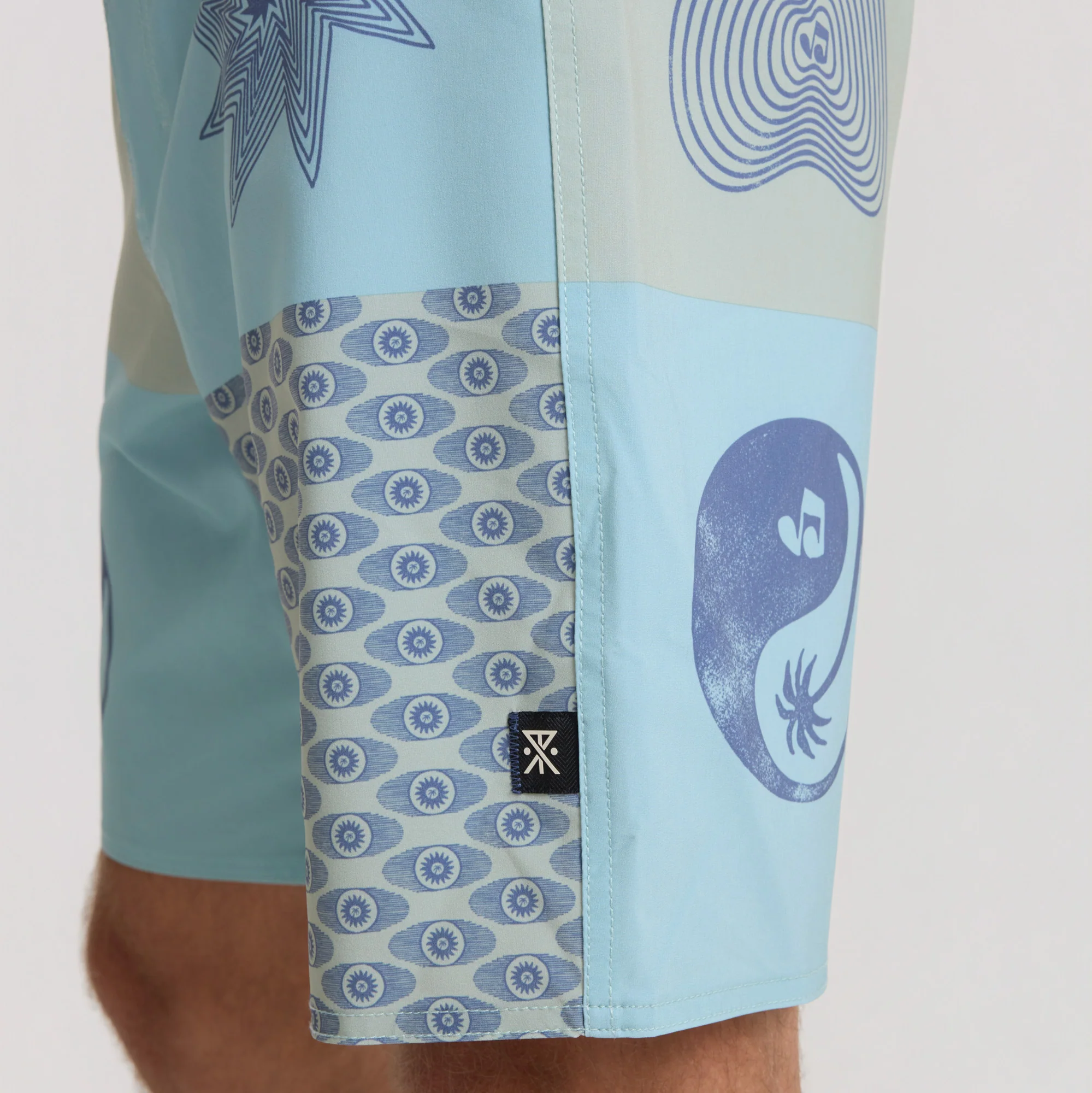 Passage 18.5" Boardshorts - Hazy Blue - Image 4