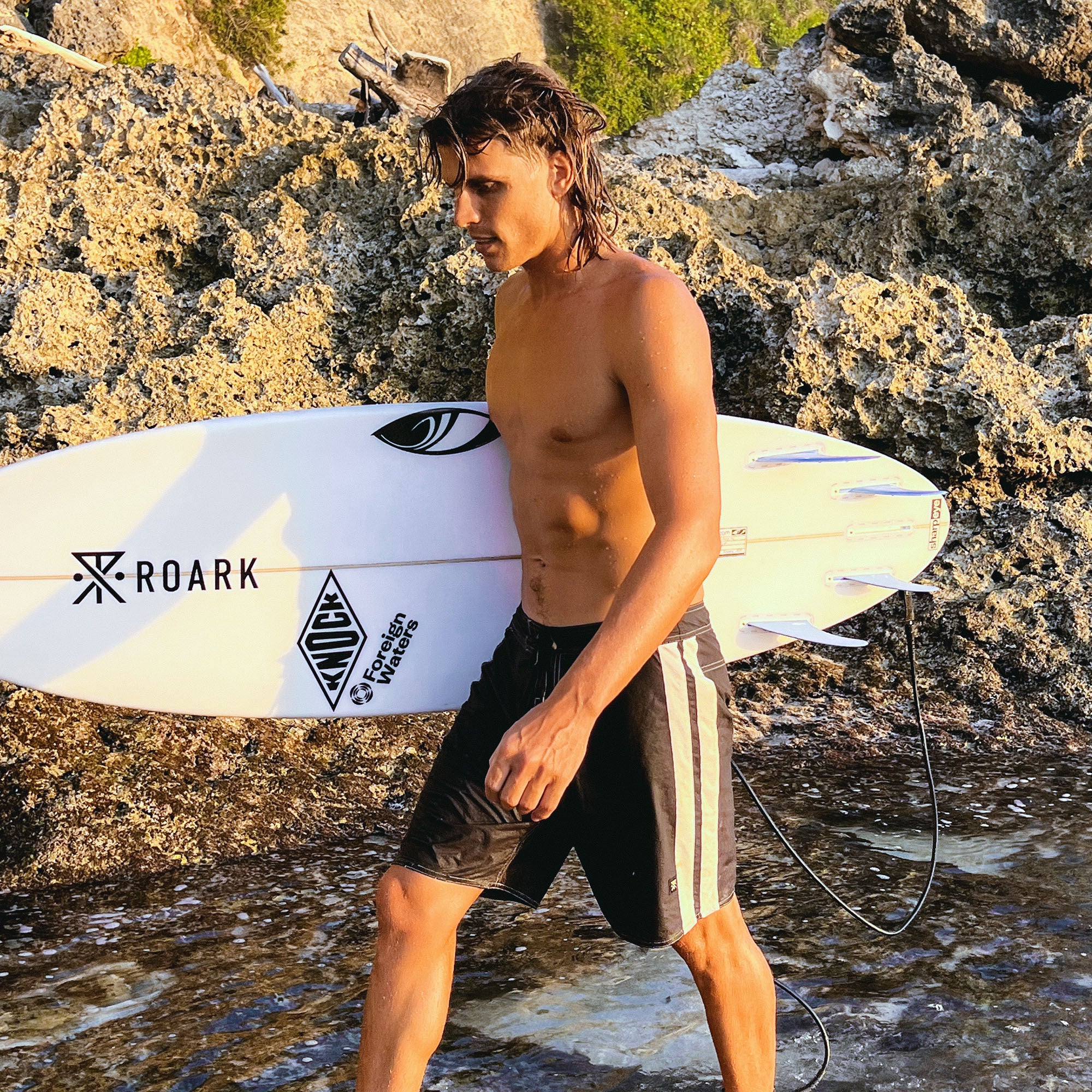 Passage Panel 18.5" Boardshorts - Black/white - Image 2