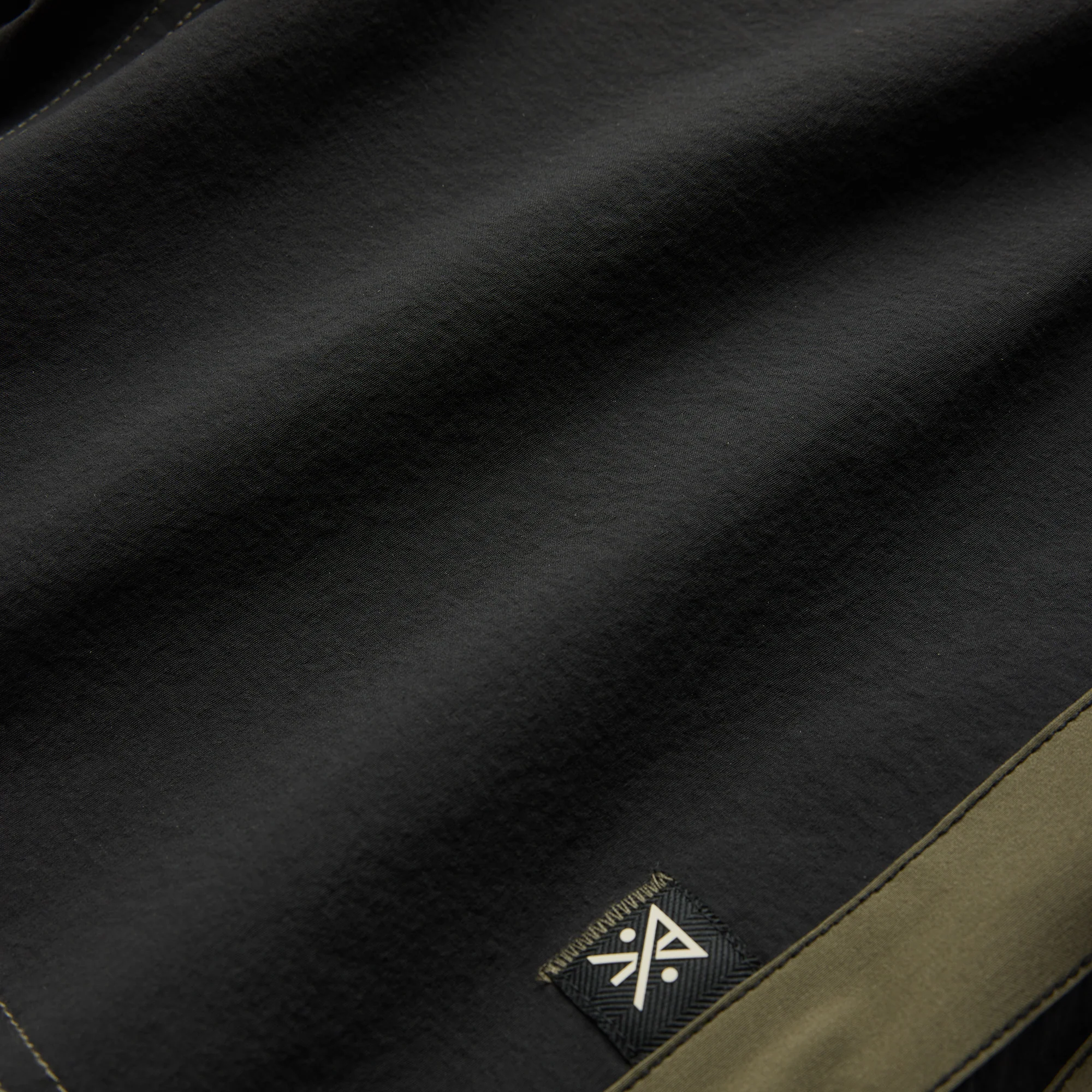 Passage Panel 18.5" Boardshorts - Black - Image 8