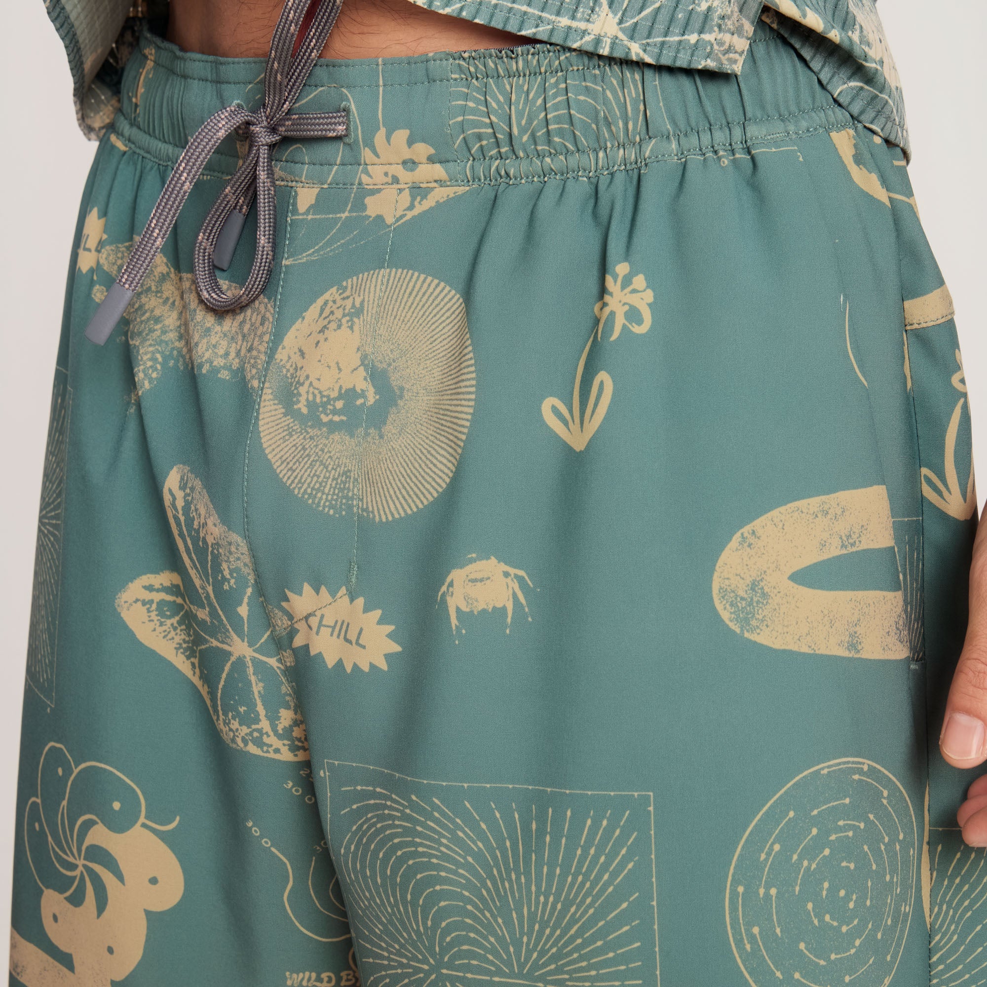 Serrano 7" Active Stretch Shorts - Slate Green - Image 6