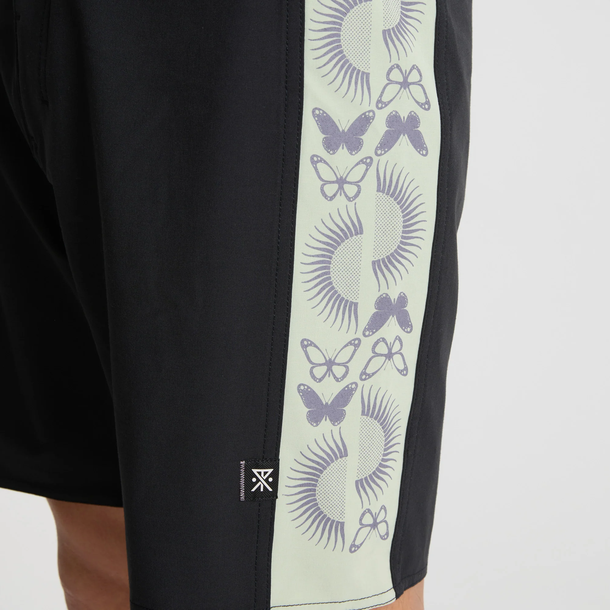 Passage 18.5" Boardshorts - Black - Image 7