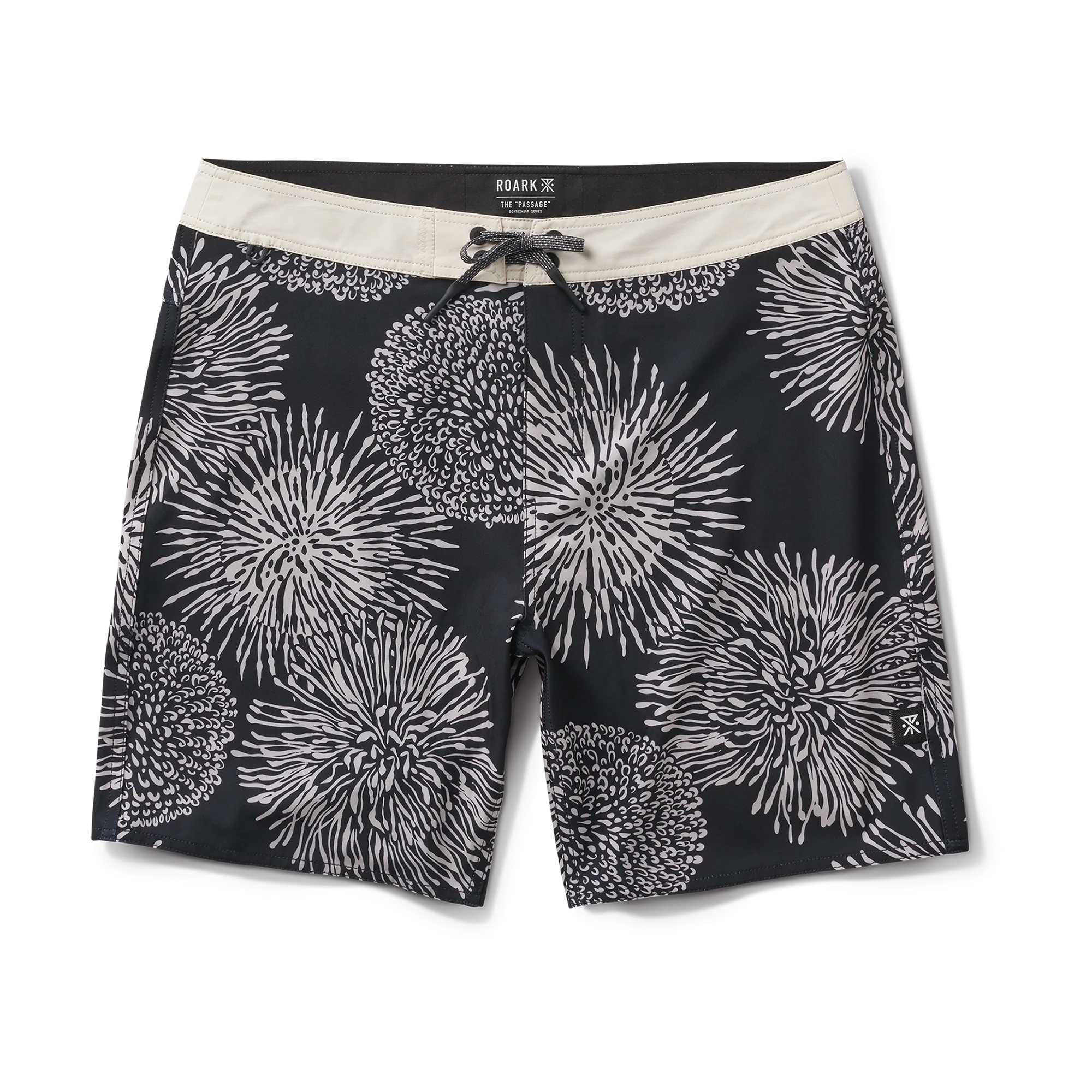 Passage 18.5" Boardshorts - Black Floral