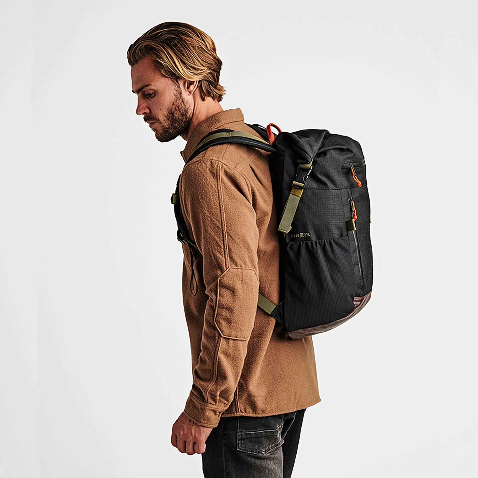 Passenger 27L 2.0 Bag - Black - Image 6