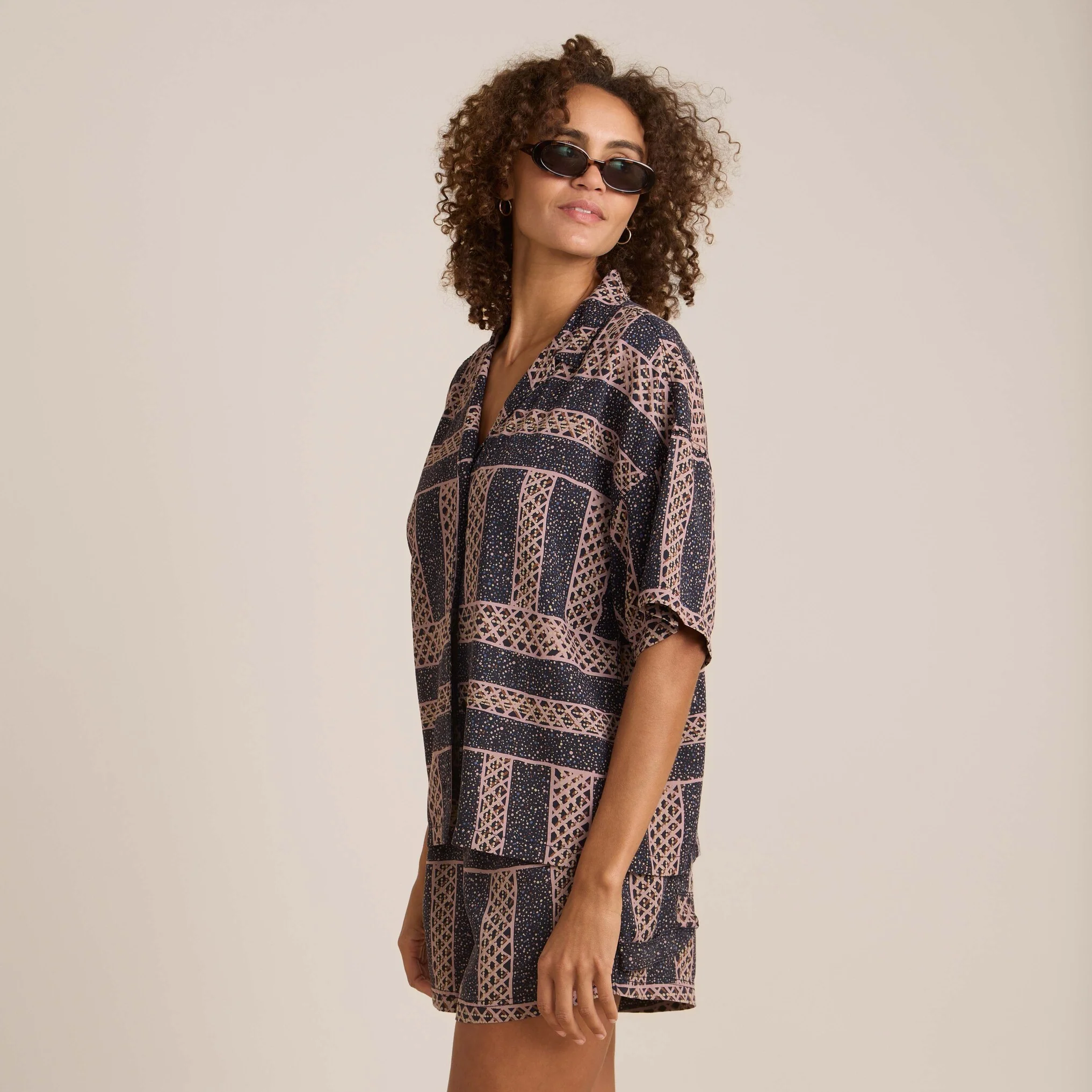 Riviera Short Sleeve Shirt - H.O.D Dark Navy - Image 2